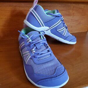Kid's Xero Shoes US Size 4